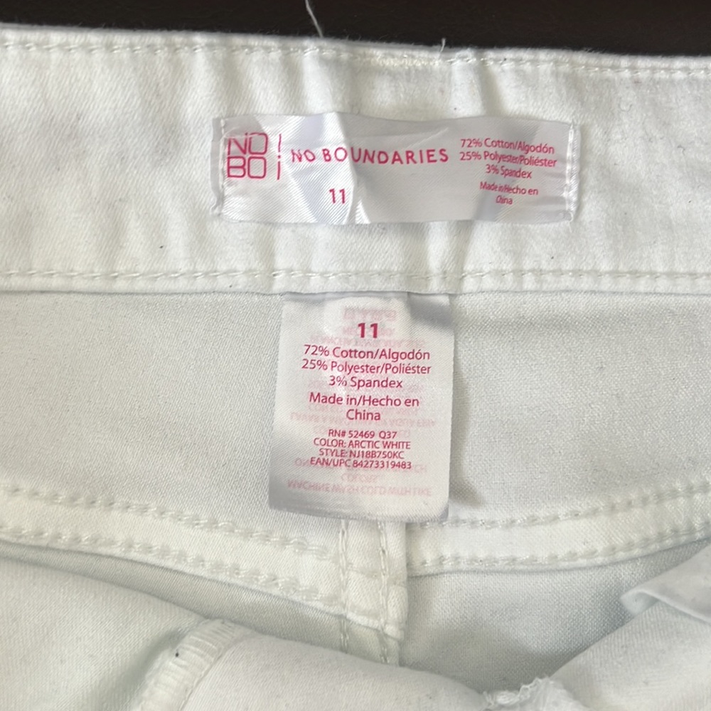 COPY - NO BOUNDARIES SIZE 11 FIT LIKE A 9 BUT VERY VERY Stretchy - Picture 2 of 5